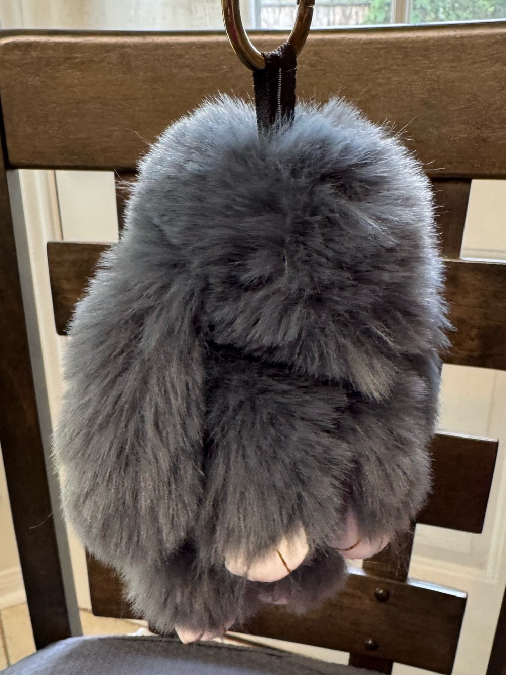 Fluffy Rabbit Keychain (Gray) - Picture 4 of 12